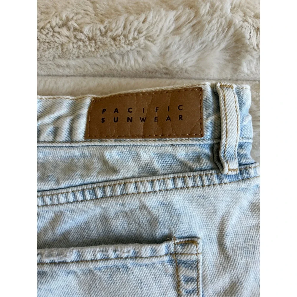 PacSun Women's Light Wash Denim Distressed Wide Leg 29
